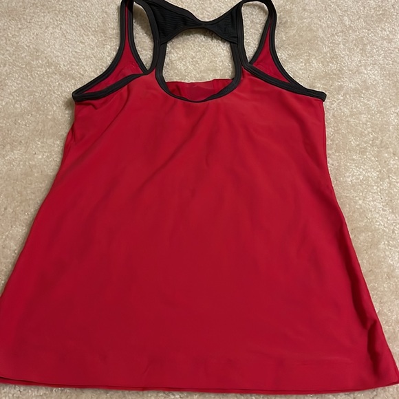 Nike - Picture 2 of 2